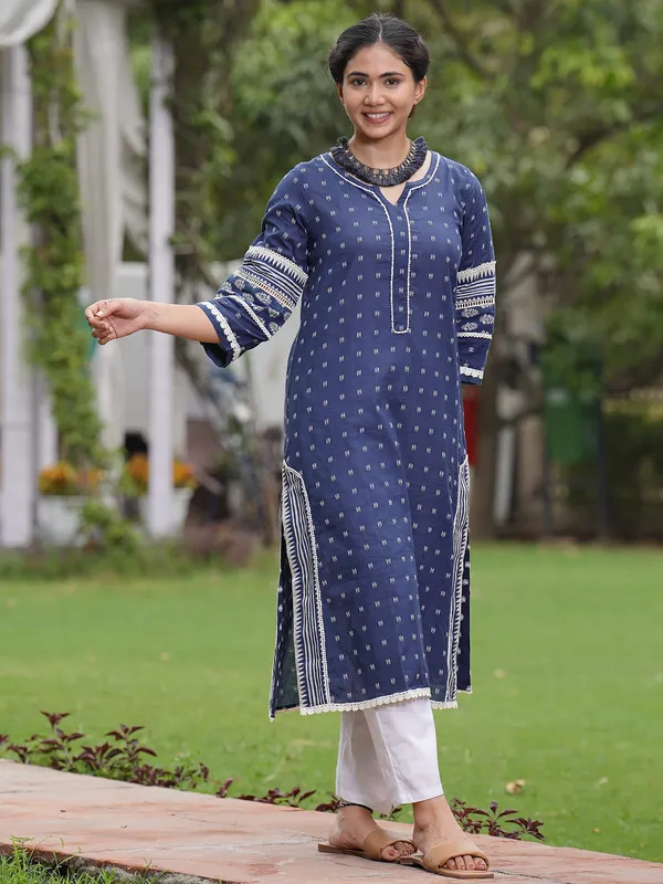 Blue_Printed_Cotton_Kurta_with_White_Pant_-_Set_of_2_-_XXL