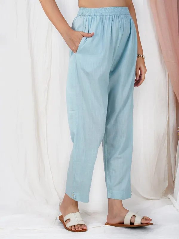 Blue_Kantha_Embroidered_Work_Cotton_Kurta_Paired_With_Matching_Pant_-_XXL