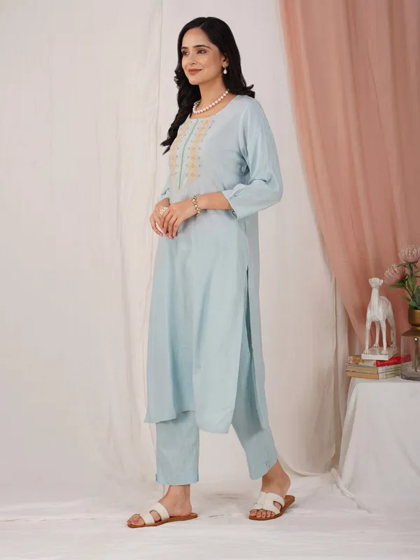 Blue_Kantha_Embroidered_Cotton_Kurta_With_Matching_Pant_And_Dupatta_-_XXL