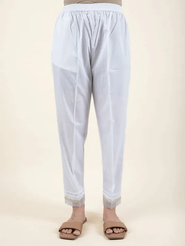White_Cotton_Hand_Embroidered_Kurta_Paired_With_Matching_Pant_-_XXL