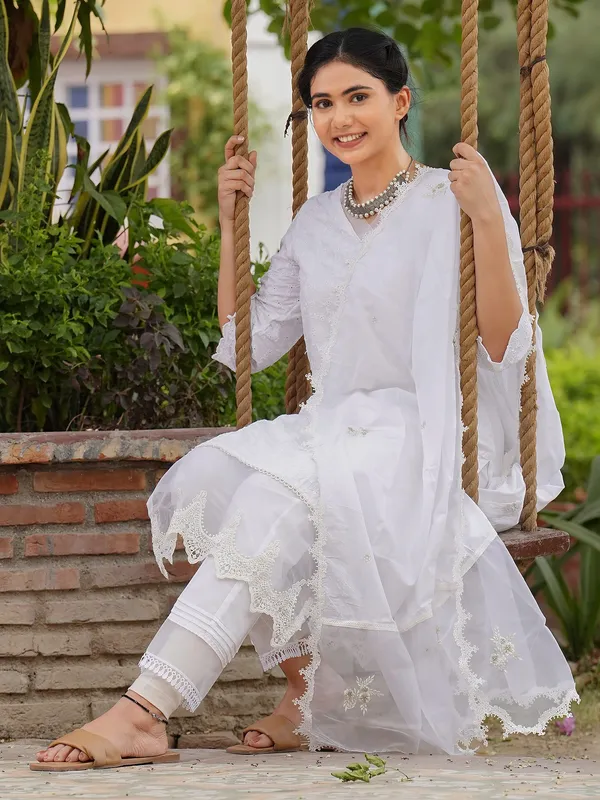 White_Embroidered_Cotton_Kurta_with_Lace_Pant_-_Set_of_2_-_XXL