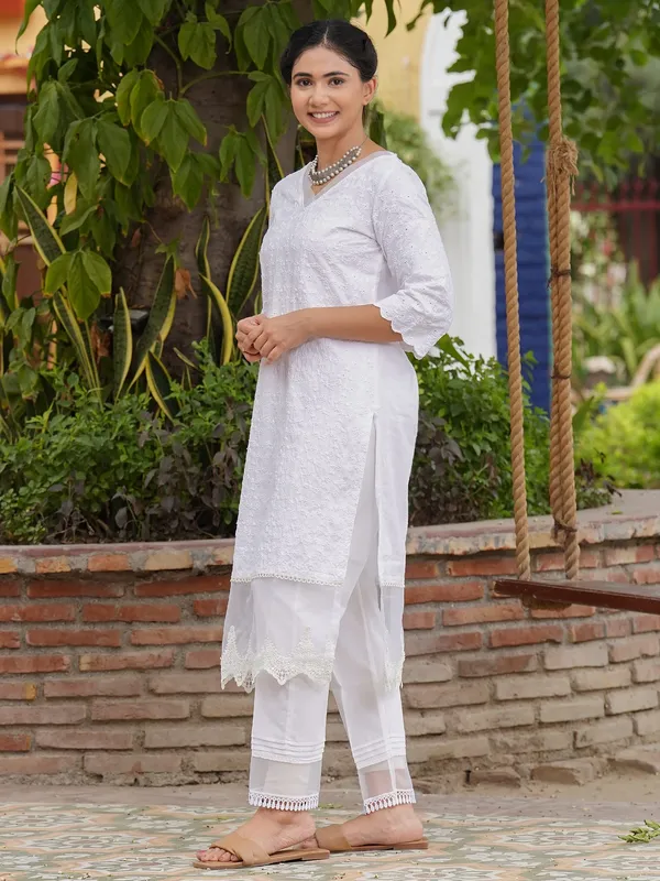 White_Embroidered_Cotton_Kurta_with_Lace_Pant_-_Set_of_2_-_XXL