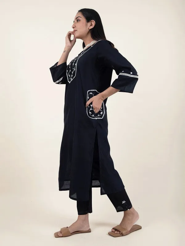 Black_Embroidered_Chanderi_Kurta_-_XXL