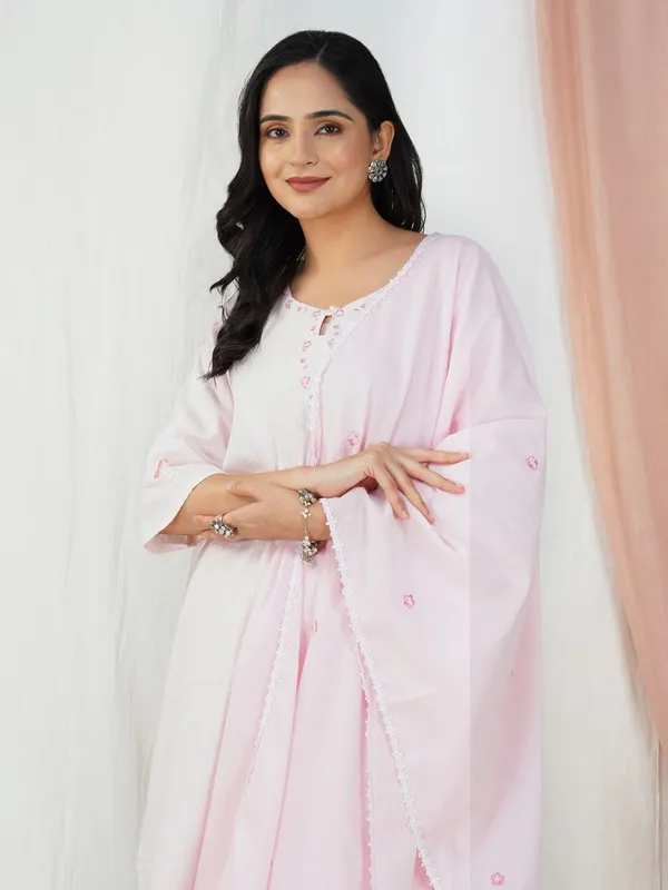 Pink_Hand_resham_Embroidered_Cotton_Kurta__With_Matching_Pant_And_Dupatta_-_XXL
