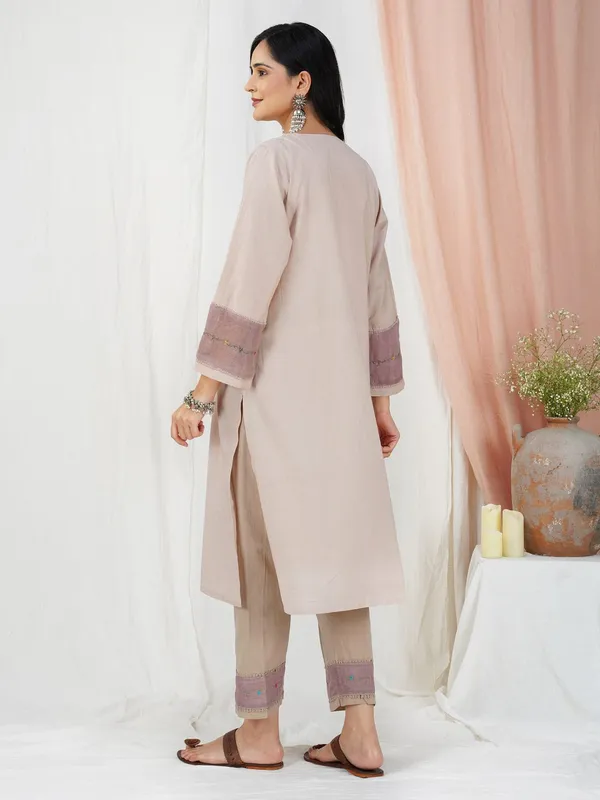 Taupe_Hand_Embroidered_multicolor_Cotton_Kurta_Paired_With_Matching_Pant_-_XXL