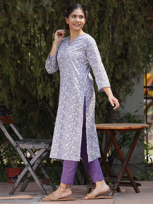 Lavender_White_Printed_Cotton_Kurta_with_Cotton_Pant_-_Set_of_2_-_XXL