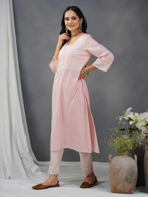 Pink_Embroidered_Cotton_Kurta_Paired_With_Matching_Pant_-_XXL