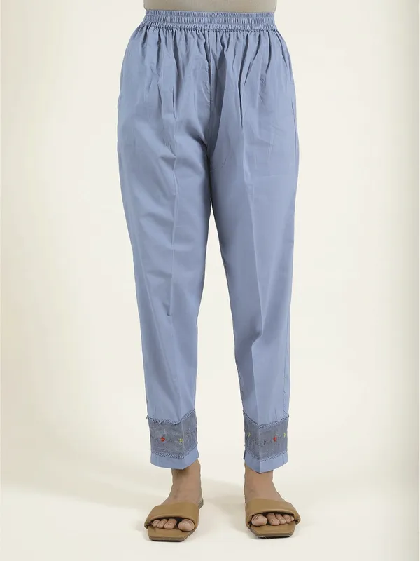 Dark_Blue_Hand_Embroidered_multicolor_Cotton_Kurta_Paired_With_Matching_Pant_-_XXL
