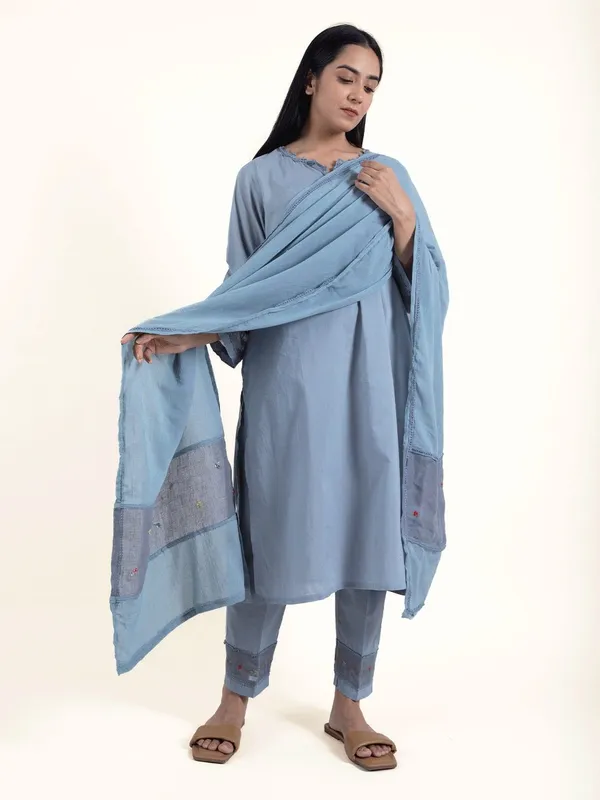 Dark_Blue_colorful_Hand_Embroidered_Cotton_Kurta_With_Matching_Pant_And_Dupatta_-_XXL