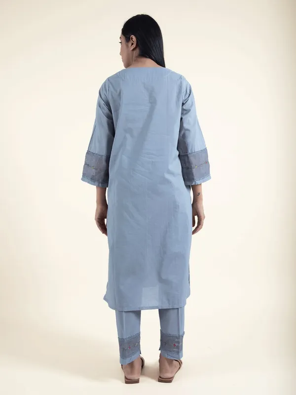 Dark_Blue_Hand_Embroidered_multicolor_Cotton_Kurta_-_XXL