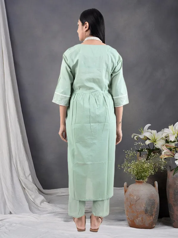 Green_Embroidered_Cotton_Kurta_Paired_With_Matching_Pant_-_XXL