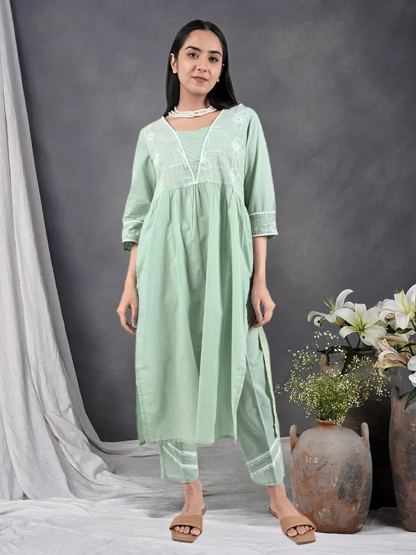 Green_Embroidered_Cotton_Kurta_Paired_With_Matching_Pant_-_XXL