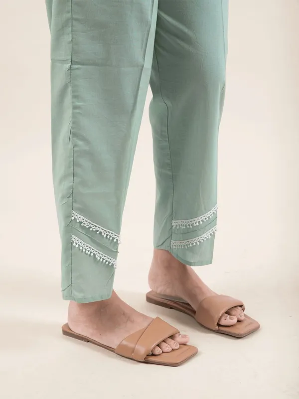 Green_Embroidered_Cotton_Kurta_Paired_With_Matching_Pant_-_XXL