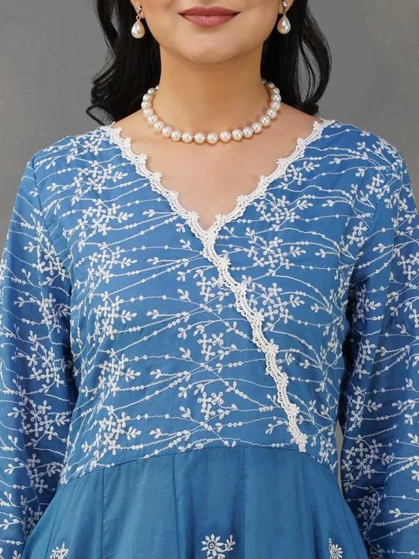 Blue_Embroidered_Cotton_Anarkali_Kurta_Paired_With_Matching_Pant_-_XXL