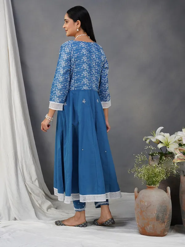 Blue_Embroidered_Cotton_Anarkali_Kurta_-_XXL