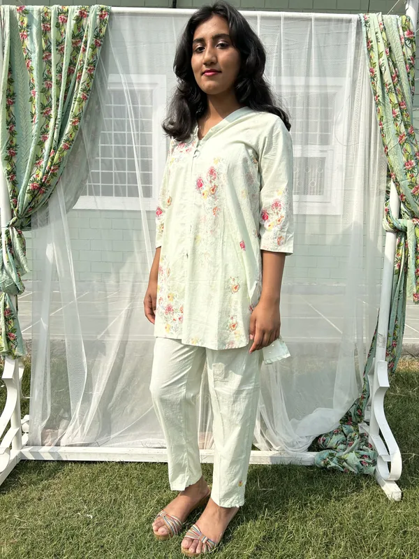 Pista_Green_Digital_Print_Short_Cotton_Kurta_-_XXL