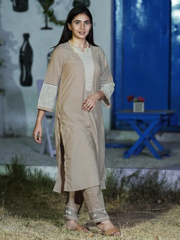 Beige_Off_White_Printed_Cotton_Kurta_with_Embroidered_Pant_-_Set_of_2_-_XXL