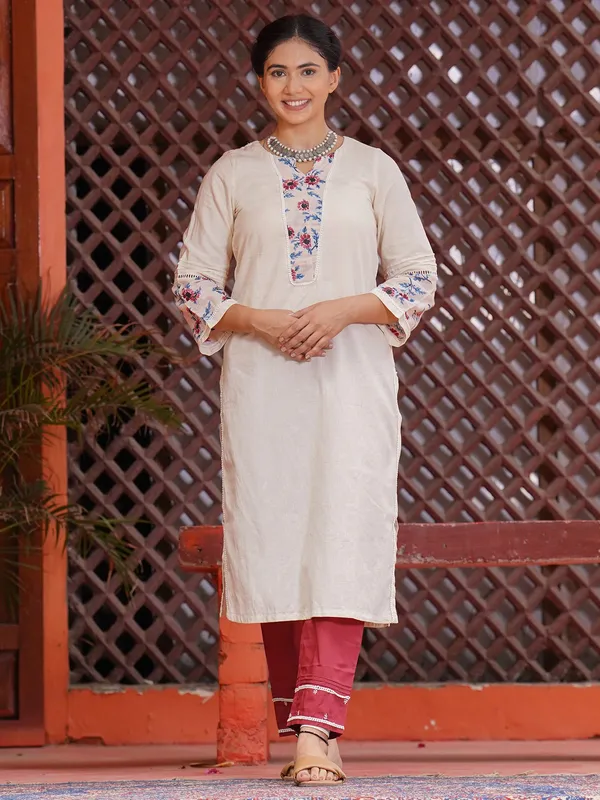 Beige_Floral_Printed_Cotton_Kurta_with_Embroidered_Pant_-_Set_of_2_-_XXL
