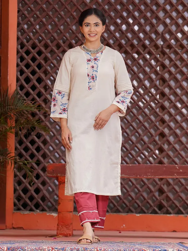 Beige_Floral_Printed_Cotton_Kurta_with_Embroidered_Pant_-_Set_of_2_-_XXL