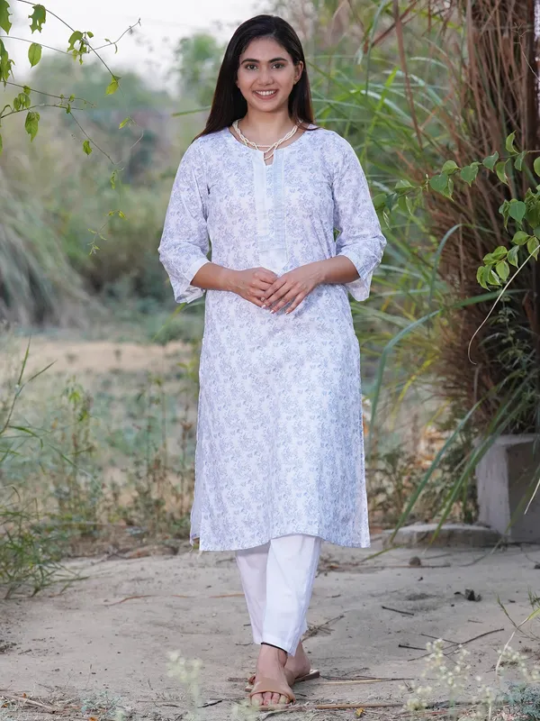 White_Blue_Printed_Cotton_Kurta_with_White_Pant_-_Set_of_2_-_XXL