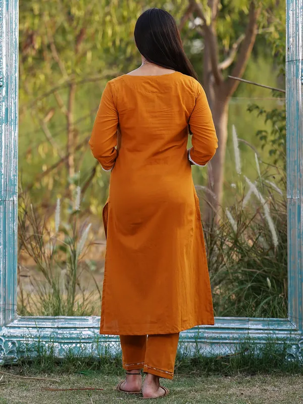 Musturd_Embroidered_Cotton_Kurta_with_Embroidered_Pant_-_Set_of_2_-_XXL