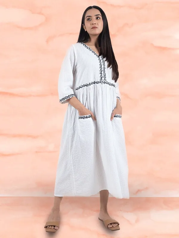 White_Embroidered_Cotton_Dress_-_XXL