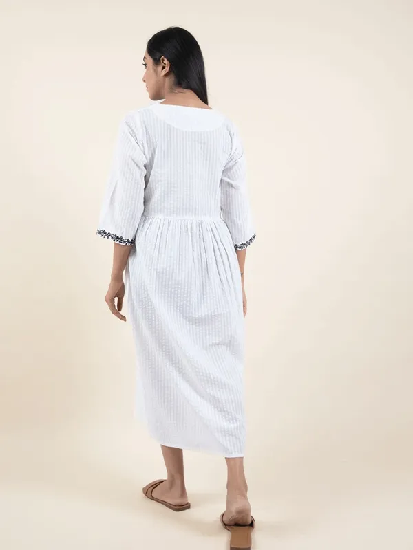 White_Embroidered_Cotton_Dress_-_XXL