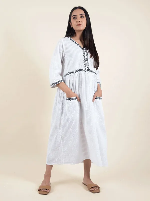 White_Embroidered_Cotton_Dress_-_XXL