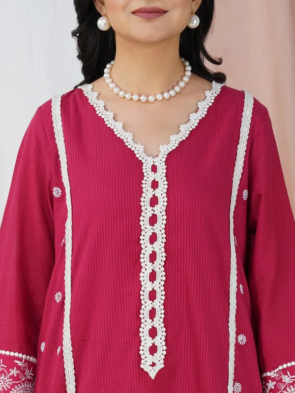 Red_Embroidered_cotton_straight_kurta_paired_with_matching_sharara_-_XXL