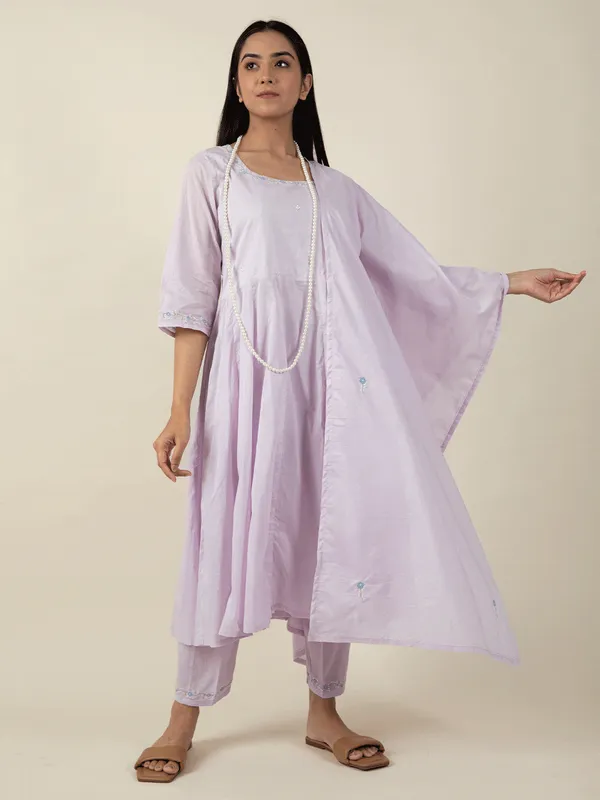 Lilac_Hand_Embroidered_Cotton_Anarkali_With_Matching_Pant_And_Dupatta_-_XXL
