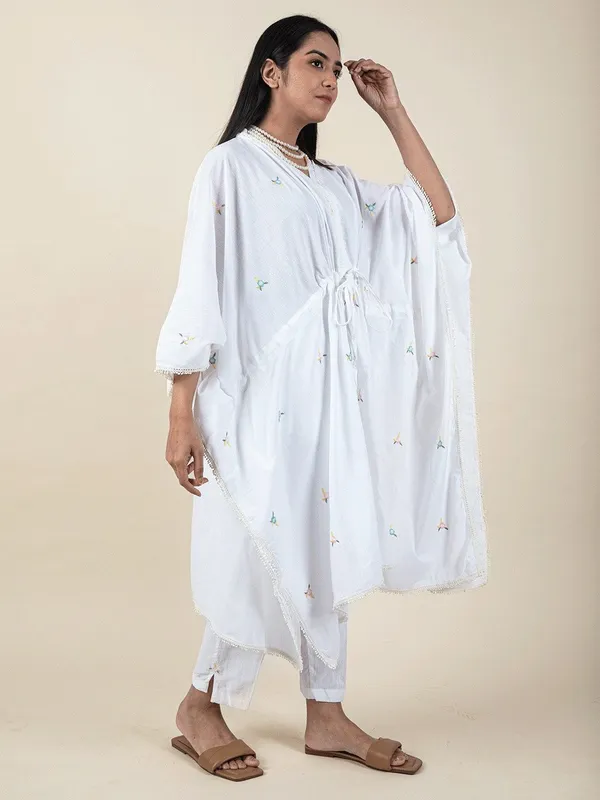 White_Embroidered_Cotton_Kaftan_with_Belt_-_XXL
