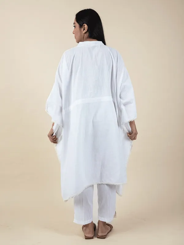 White_Embroidered_Cotton_Kaftan_with_Belt_-_XXL