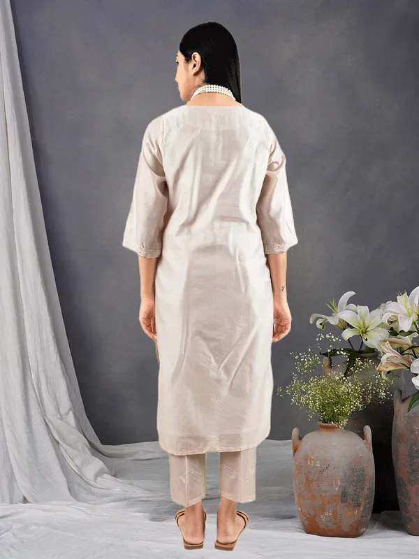 Pink_Embroidered_Chanderi_Kurta_Paired_With_Matching_Pants_-_XXL