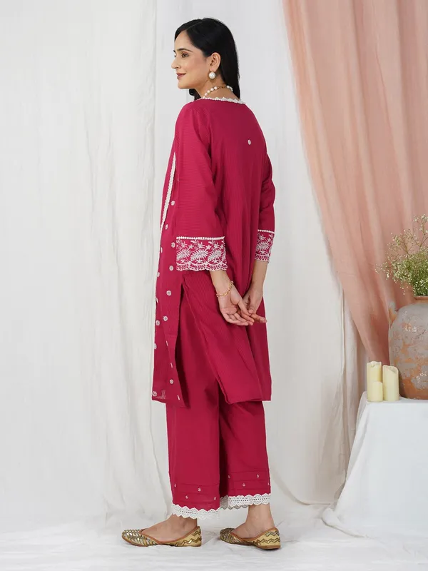 Red_Embroidered_Cotton_Straight_Kurta_Paired_With_Matching_Palazoo_-_XXL