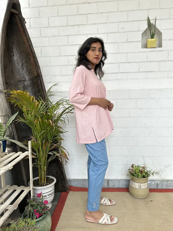 Pink_Kantha_Embroidered_Short_Cotton_Kurta_-_XXL