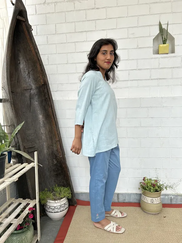 Sky_Blue_Kantha_Embroidered_Short_Cotton_Kurta_-_XXL