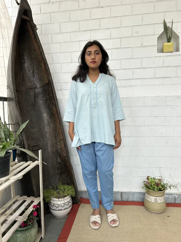 Sky_Blue_Kantha_Embroidered_Short_Cotton_Kurta_-_XXL