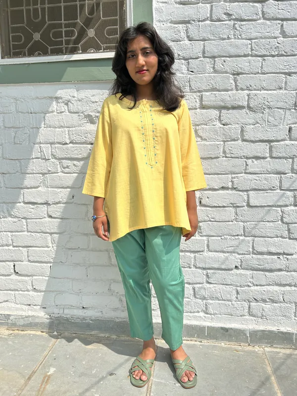 Yellow_Embroidered_Short_Cotton_Kurta_-_XXL