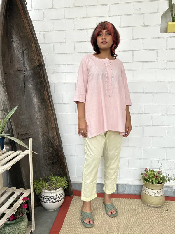 Pink_Embroidered_Short_Cotton_Kurta_-_XXL