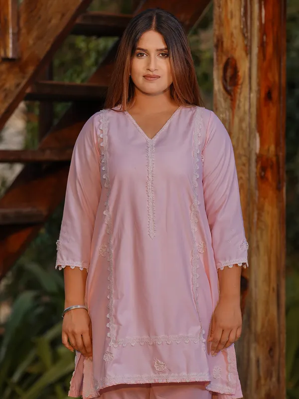 Baby_Pink_3D_Embroidered_Cotton_Kurta_with_Embroidered_Palazzo_-_Set_of_2_-_XXL