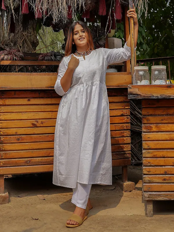 White_Embroidered_Cotton_Anarkali_Kurta_with_Cotton_Pant_-_Set_of_2_-_XXL
