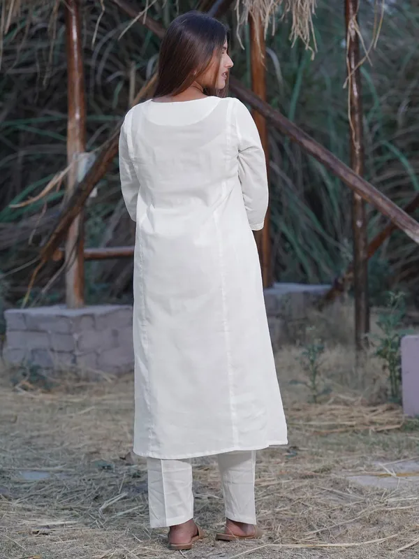 White_Yoke_Embroidered_A-Line_Cotton_Kurta_with_Cotton_Pant_-_Set_of_2_-_XXL