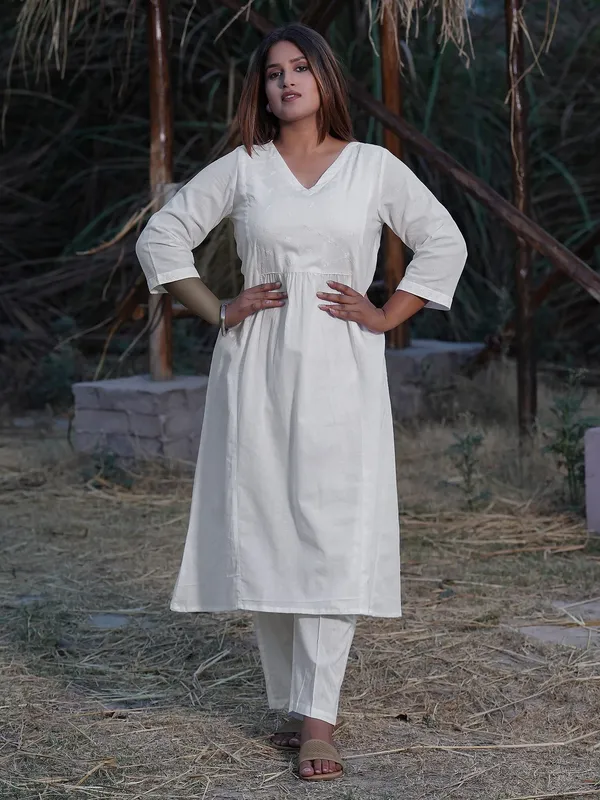 White_Yoke_Embroidered_A-Line_Cotton_Kurta_with_Cotton_Pant_-_Set_of_2_-_XXL