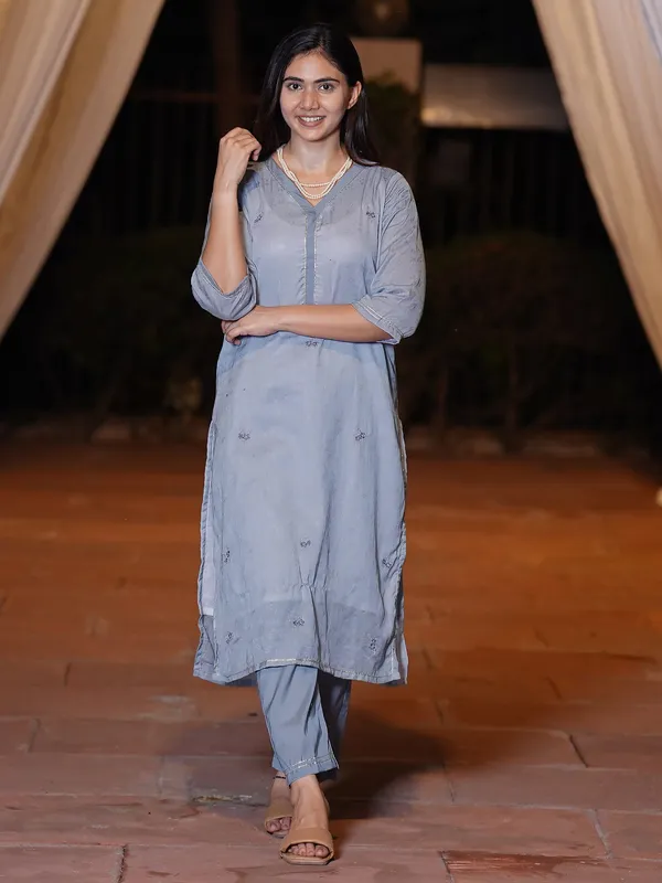 Greyish_Blue_Embroidered_Cotton_Silk_Kurta_with_Lace_Pant_-_Set_of_2_-_XXL