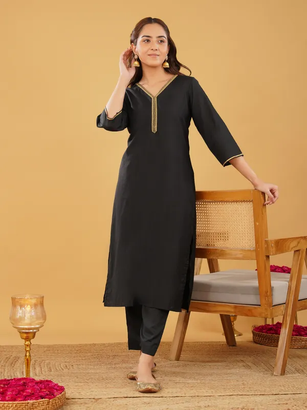Black_Silk_Blend_Golden_Lace_Kurta_with_Pant(Set_of_2)