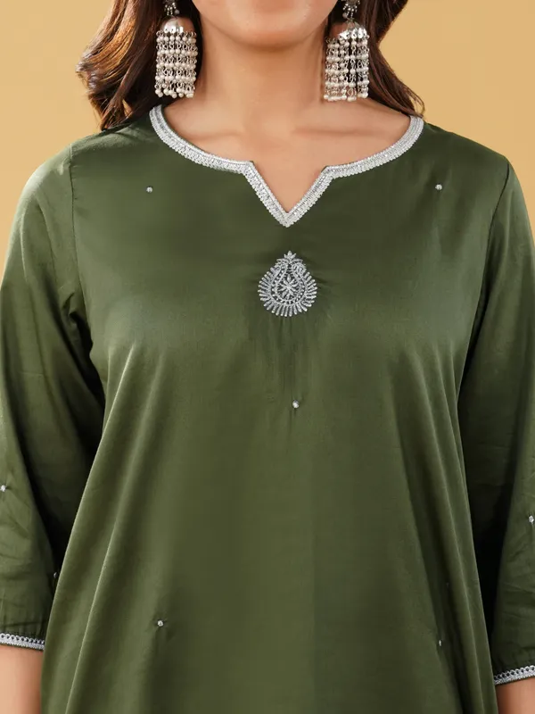 Mehndy_Green_Silver_Embroidered_Kurta_with_Pant_and_Dupatta(Set_of_3)