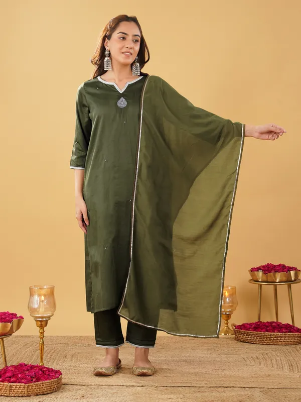 Mehndy_Green_Silver_Embroidered_Kurta_with_Pant_and_Dupatta(Set_of_3)