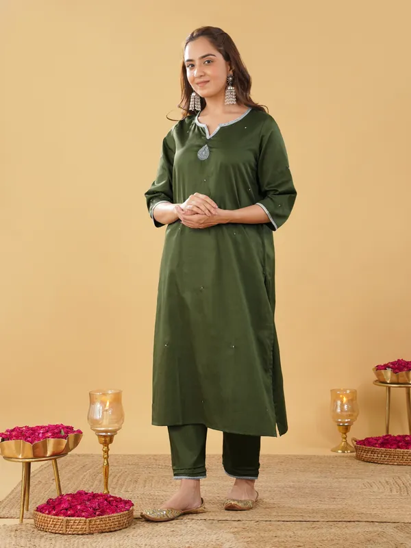 Mehndy_Green_Silver_Embroidered_Kurta_with_Pant_and_Dupatta(Set_of_3)