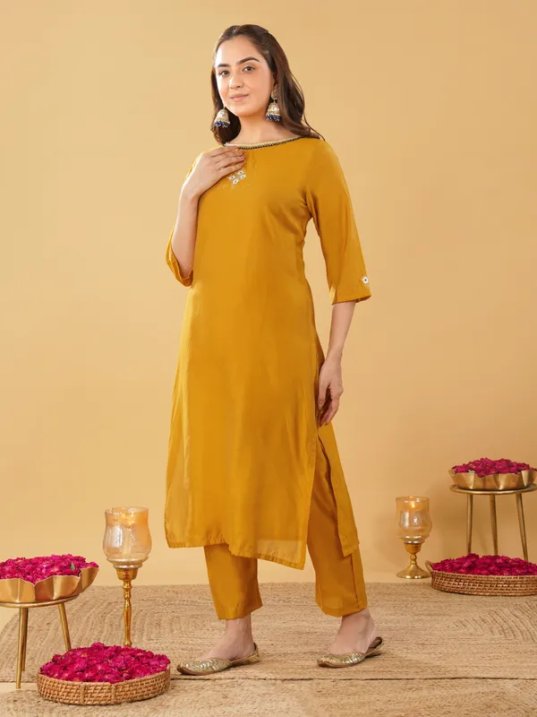 Mustard_Embroidered_Silk_Blend_Kurta_with_Pant(Set_of_2)