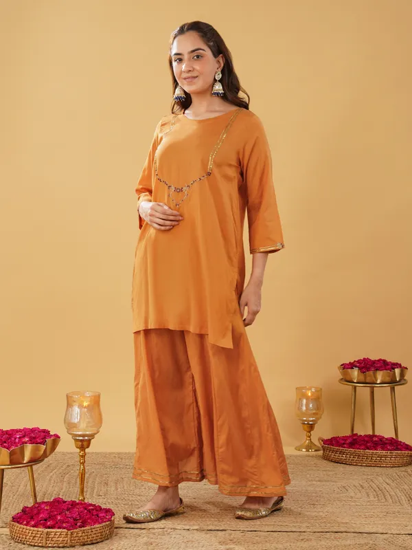 Mustard_Embroidered_Silk_Blend_Short_Kurta_with_Plazzo(Set_of_2)